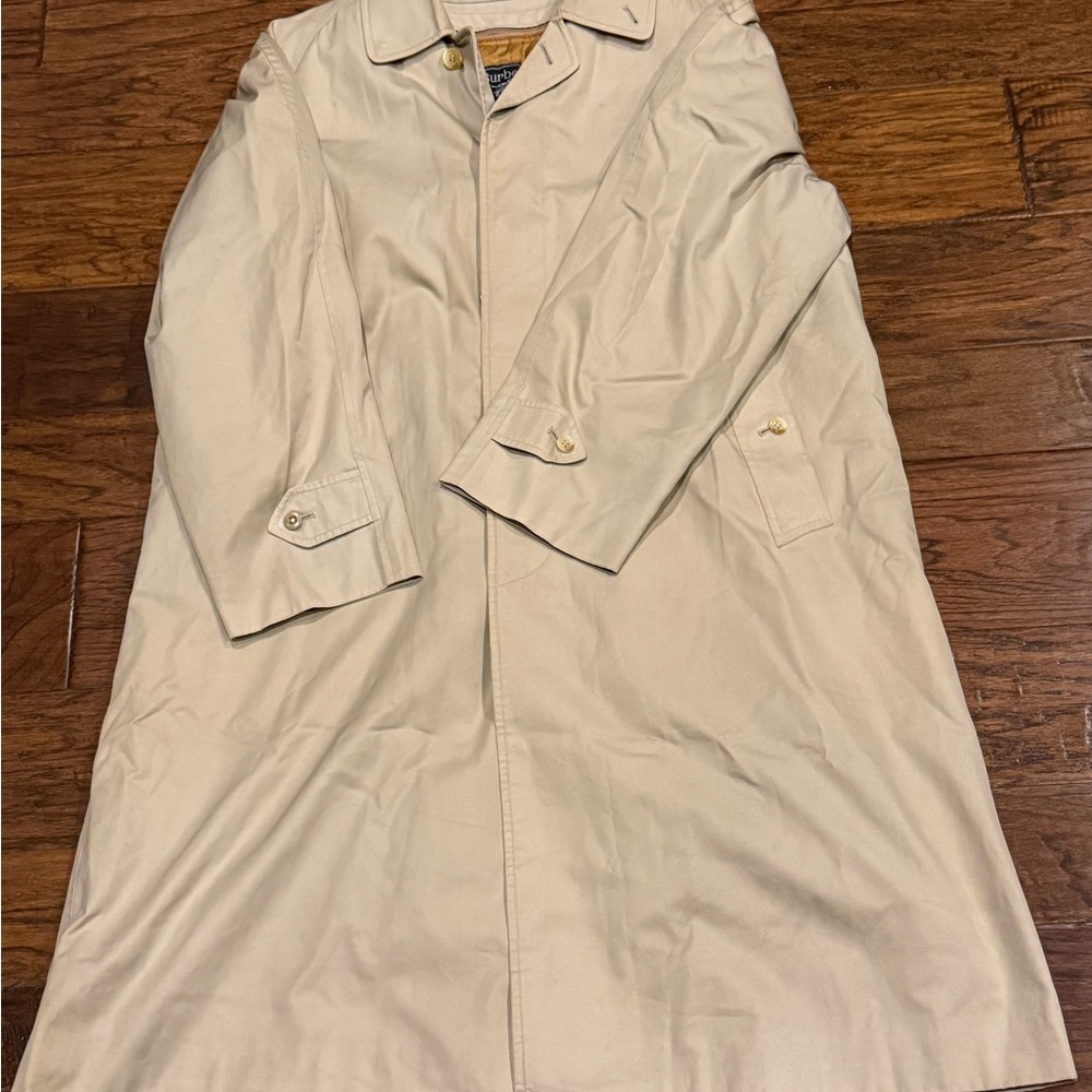 Burberry ClassicTrench Coat